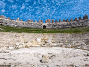 Αρχαιολογικός Χώρος Νικόπολης - Άνω κοίλο διάζωμα θεάτρου